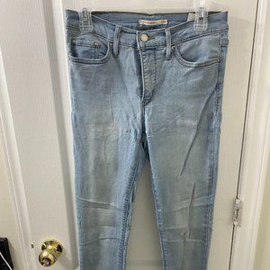 Levis Shaping Skinny Jeans